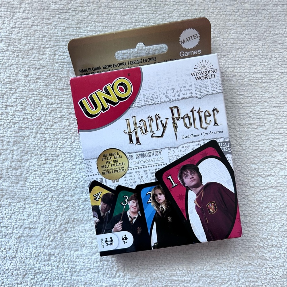 SOLD Harry Potter UNO Card Game